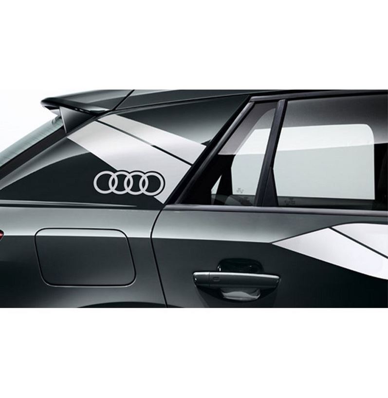 Resim Audi Logo Folyosu (C direği ve kapı üzerinde)